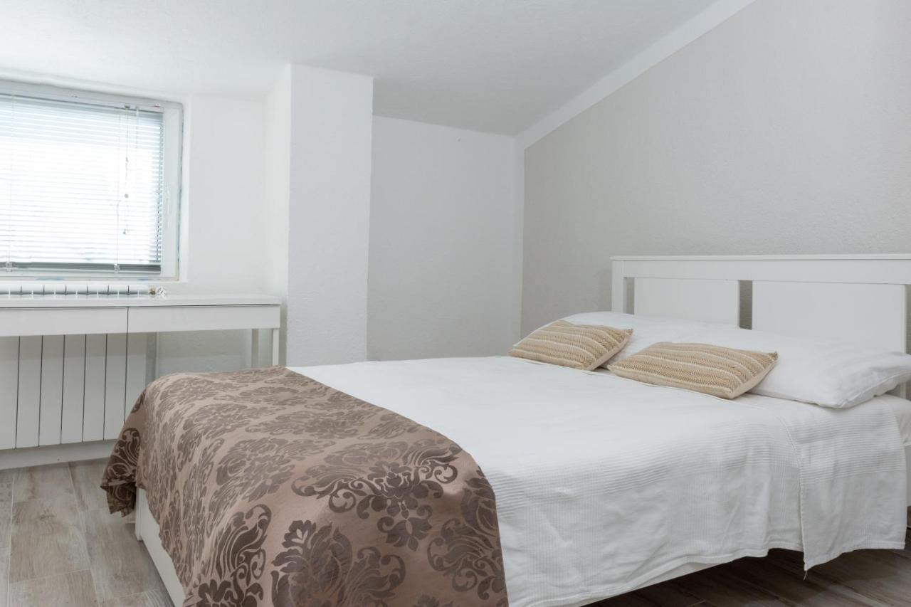 The View Split. Highlight With Roof-Top-Terrace And Pool Kastela Exterior photo